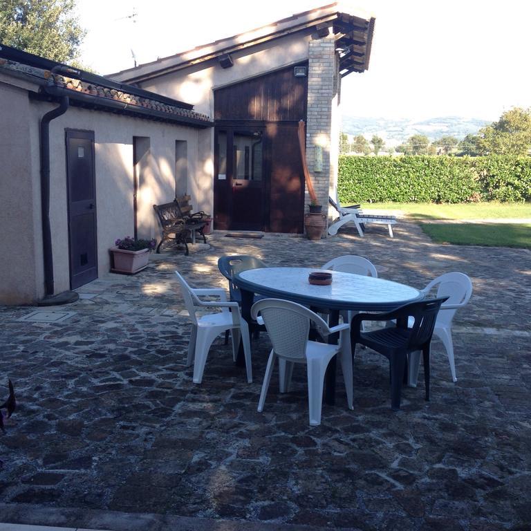 Le Ghiande Guest House Spello Exterior photo